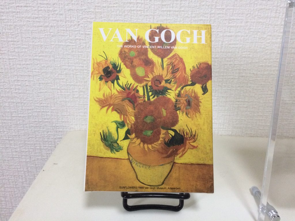 VAN GOGH　ポストカードセットのパッケージです。