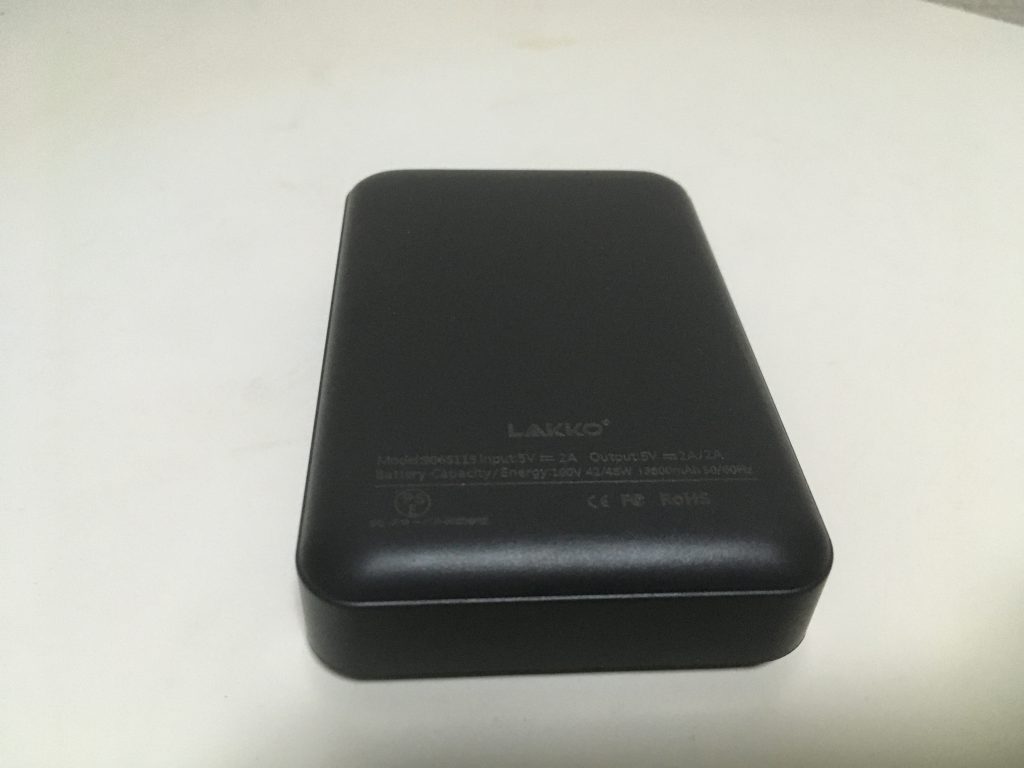 Lakko モバイルバッテリー 小型 軽量 13800mAh 携帯バッテリー LCD残量表示 レビュー
