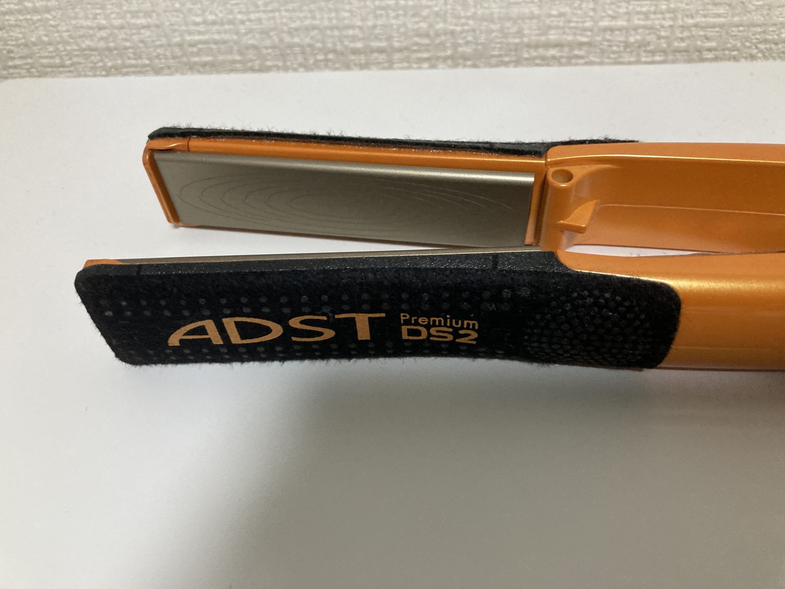 ADST（アドスト）ヘアアイロン Premium DS2の私の使い方は夜に、タオルドライとドライヤー乾燥後です。